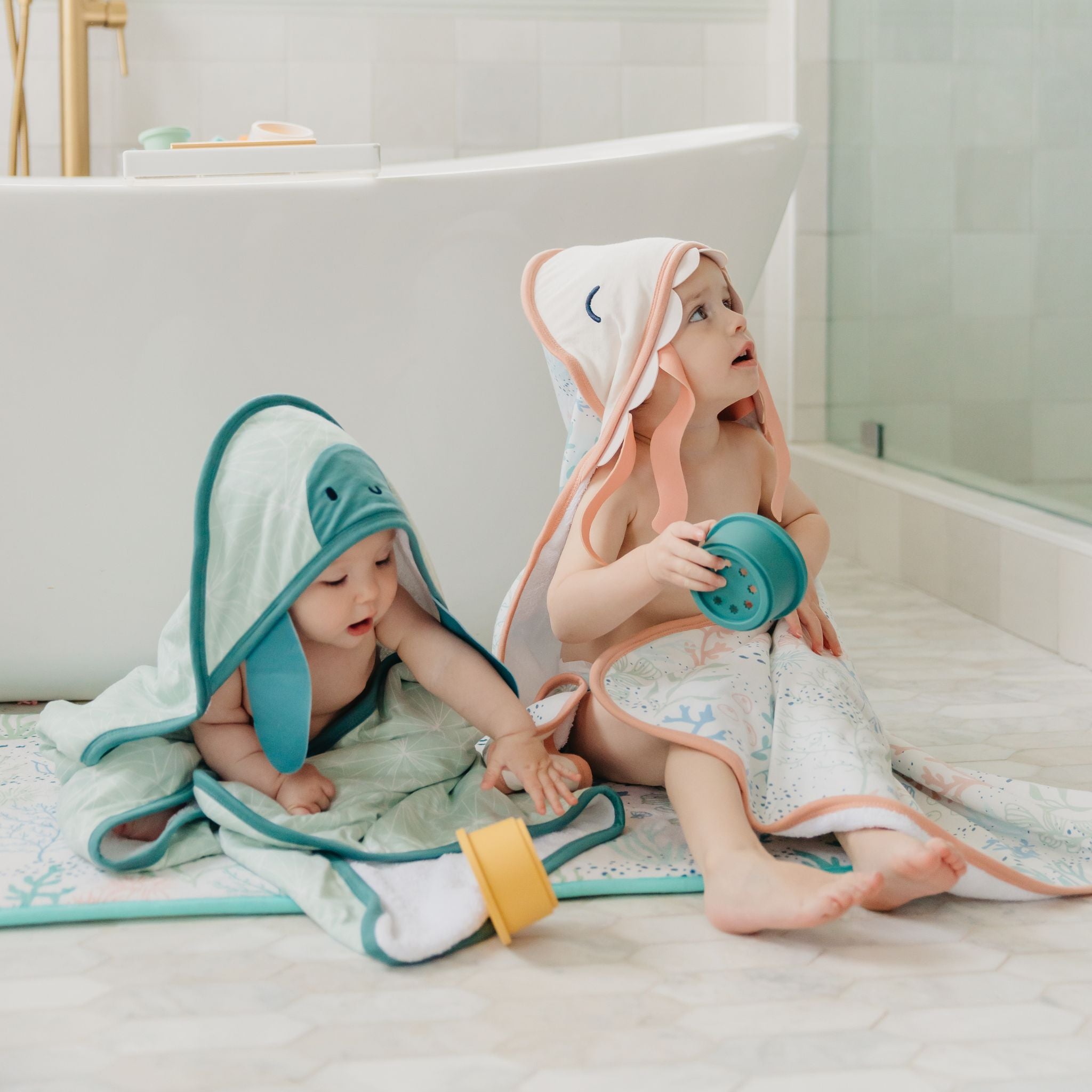 Character Hooded Towel - Cora