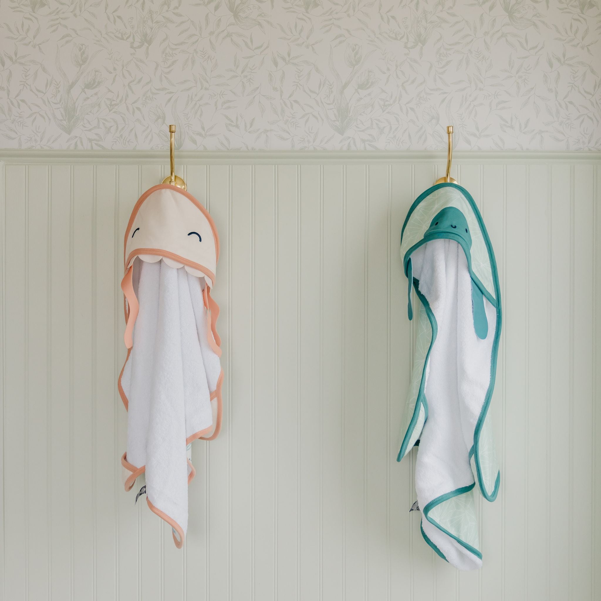 Character Hooded Towel - Cora