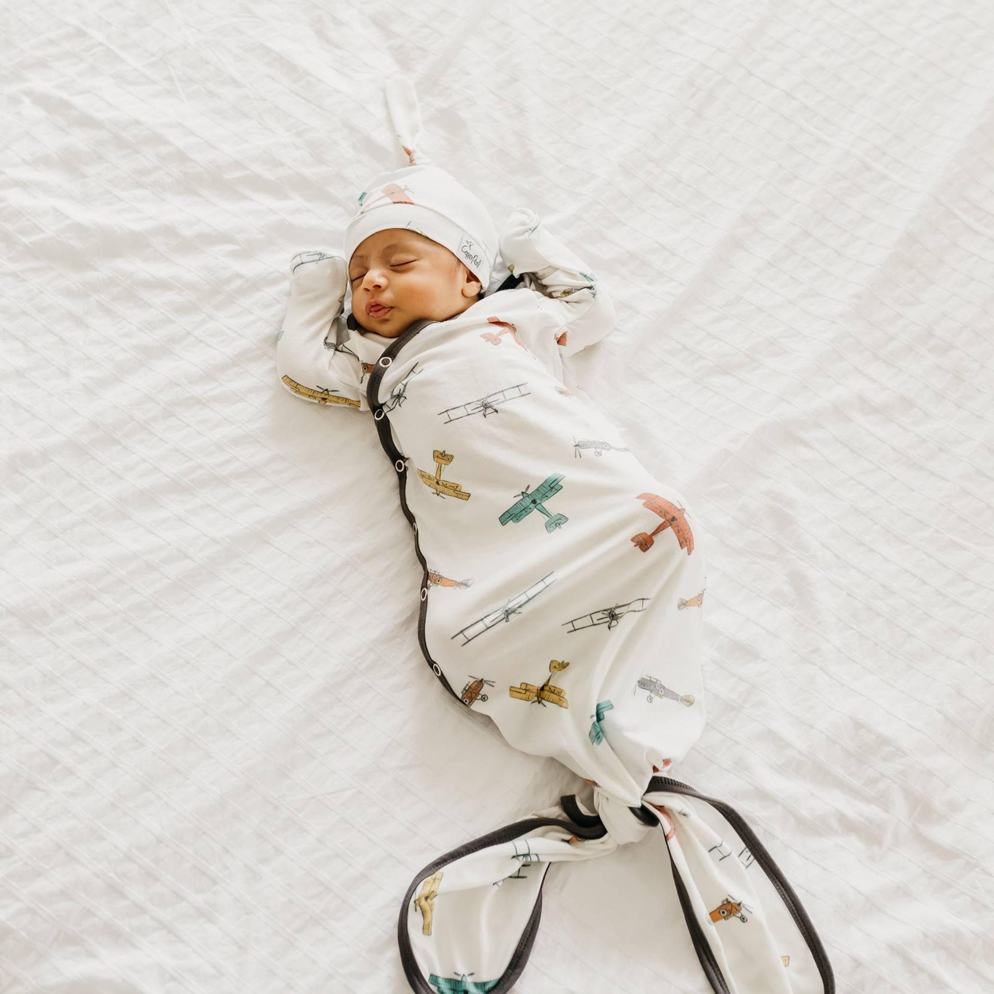 Newborn Knotted Gown - Ace