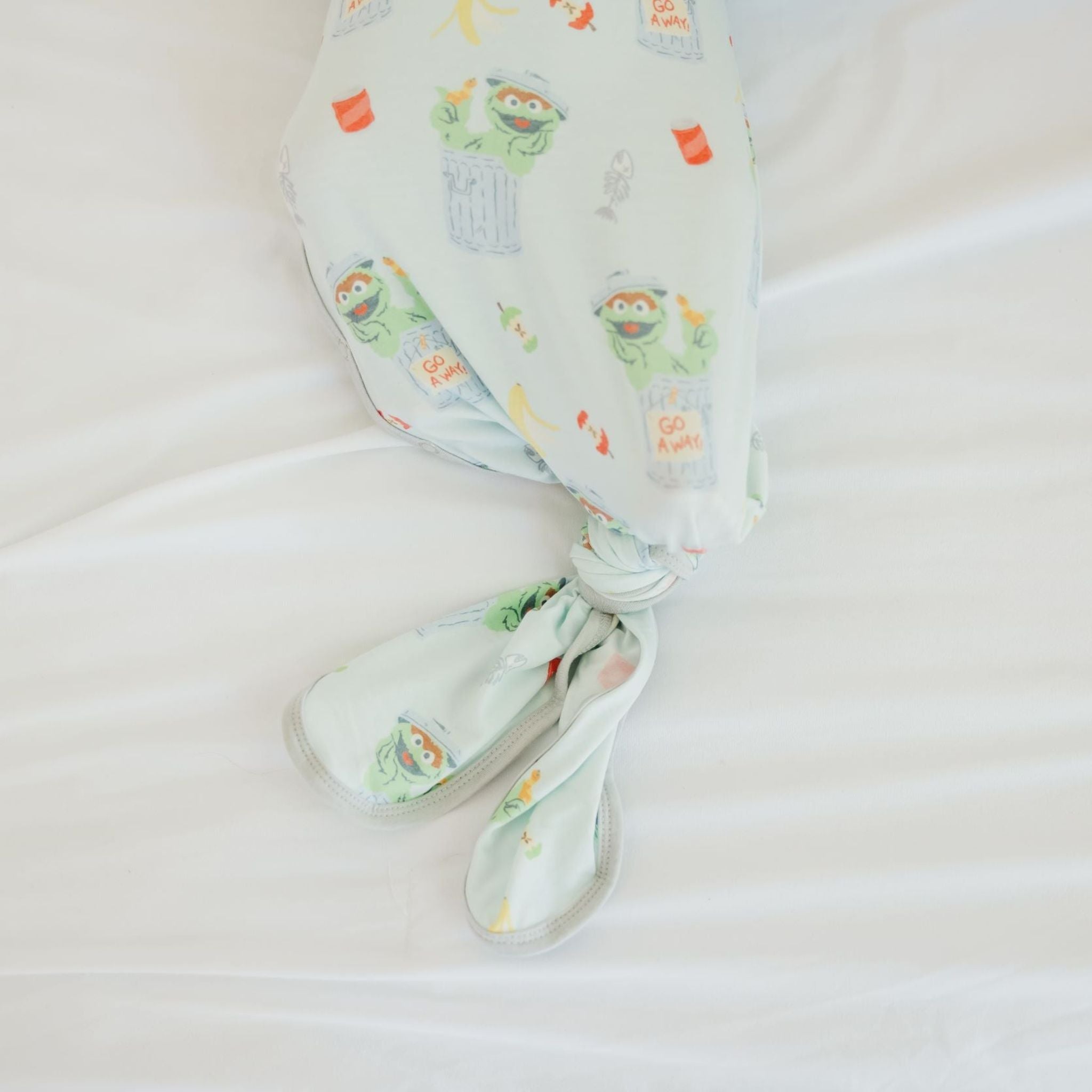 Newborn Knotted Gown - Oscar the Grouch