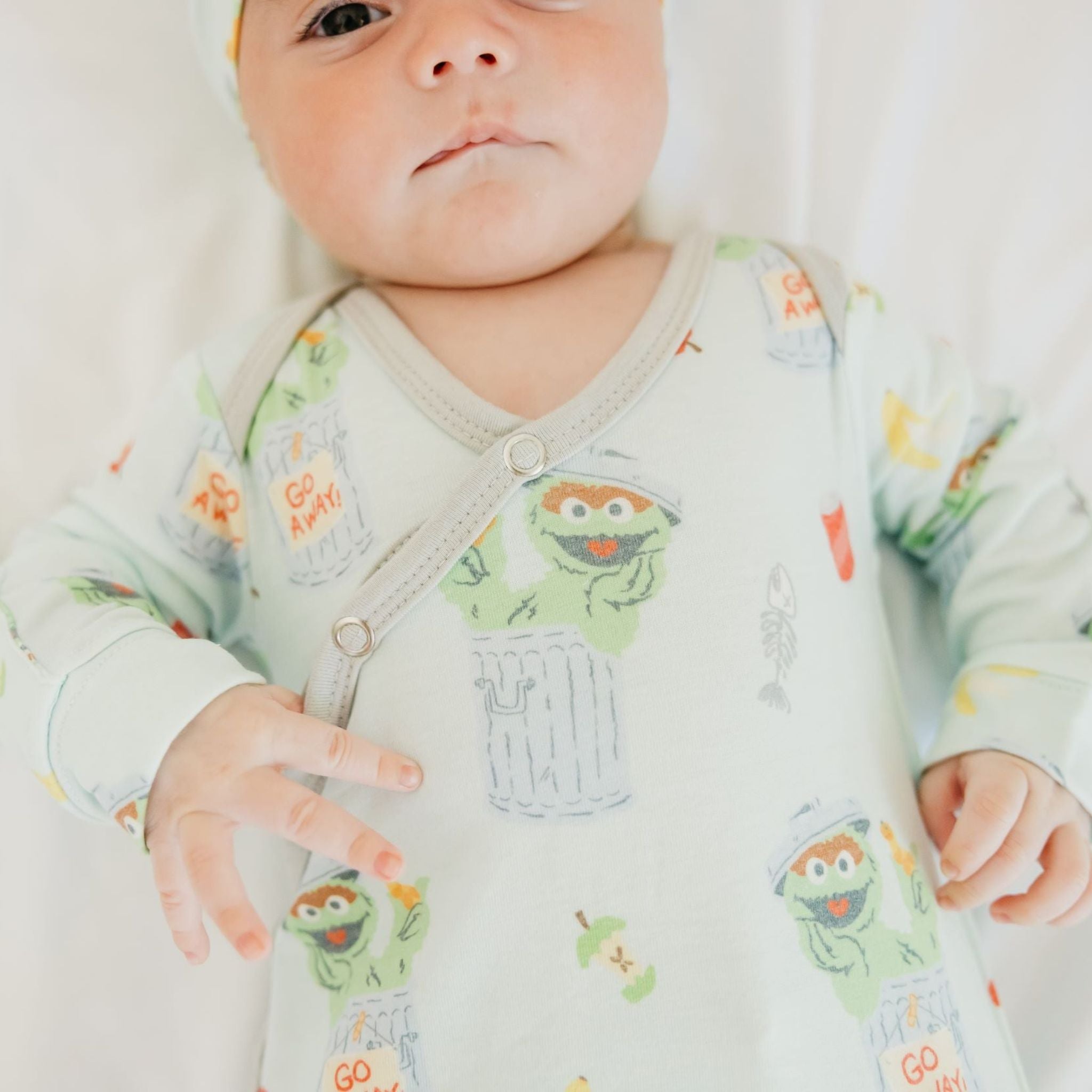 Newborn Knotted Gown - Oscar the Grouch