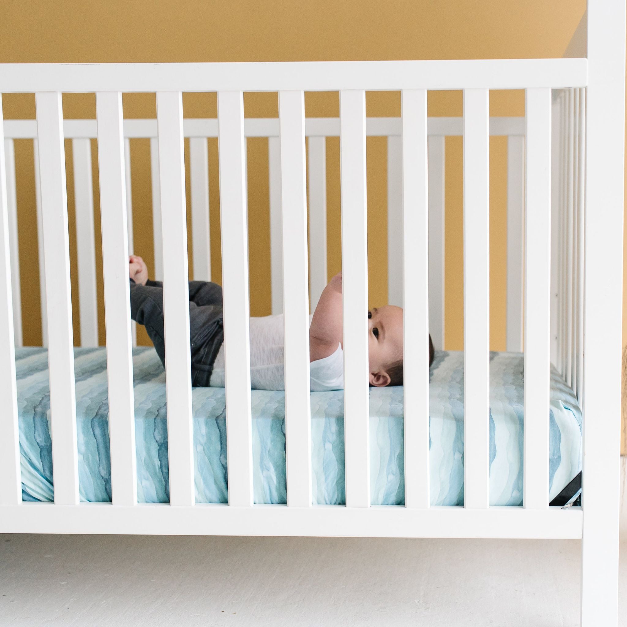 Premium Knit Fitted Crib Sheet - Waves