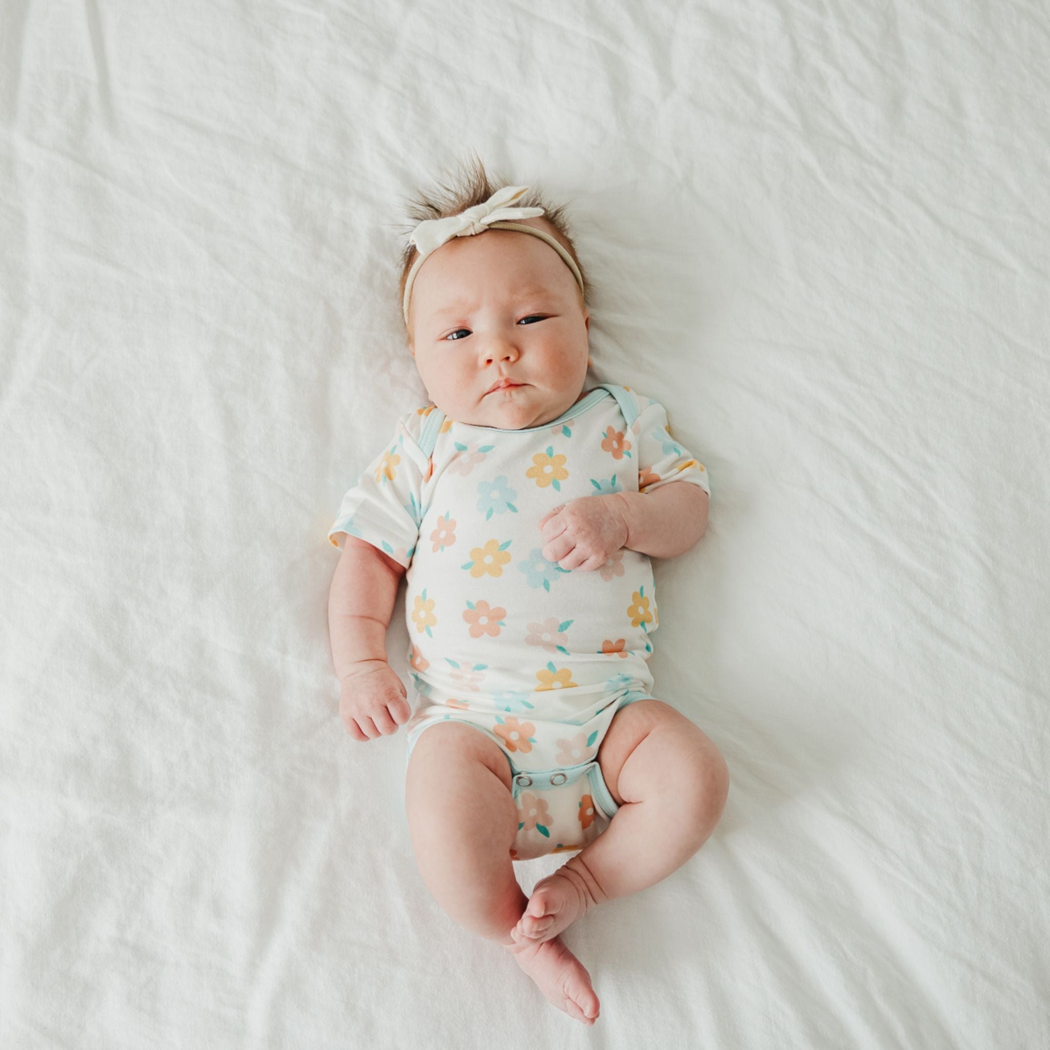 Short Sleeve Bodysuit - Daisy