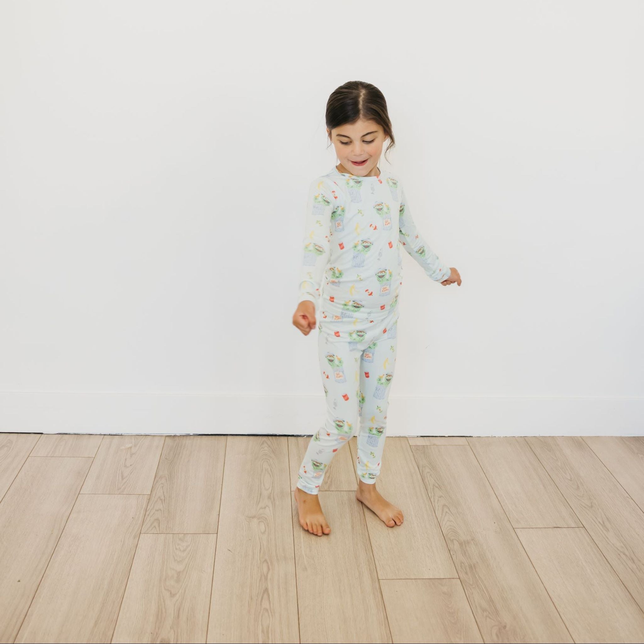 2pc Long Sleeve Pajama Set - Oscar the Grouch