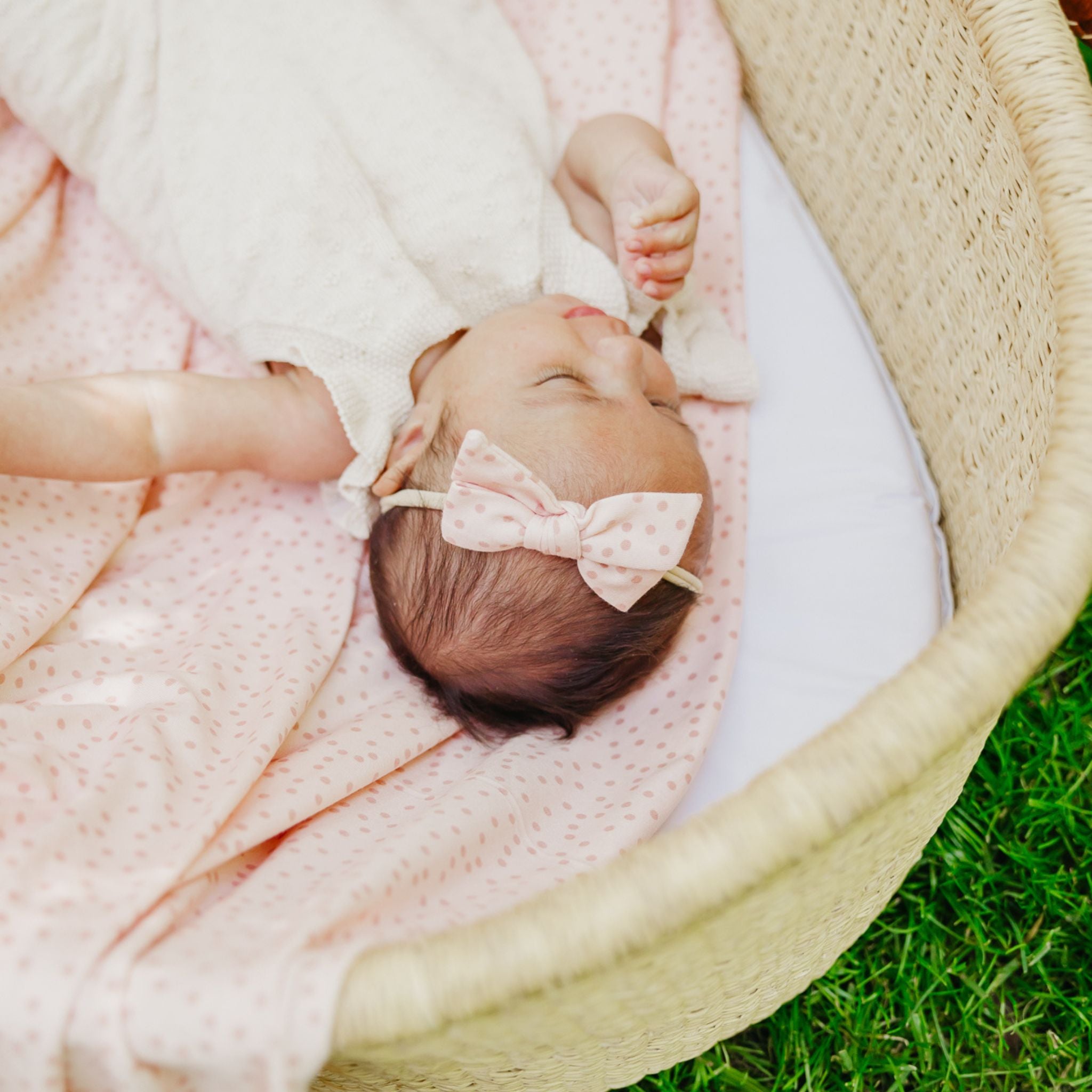 Classic Nylon Bow - Dottie