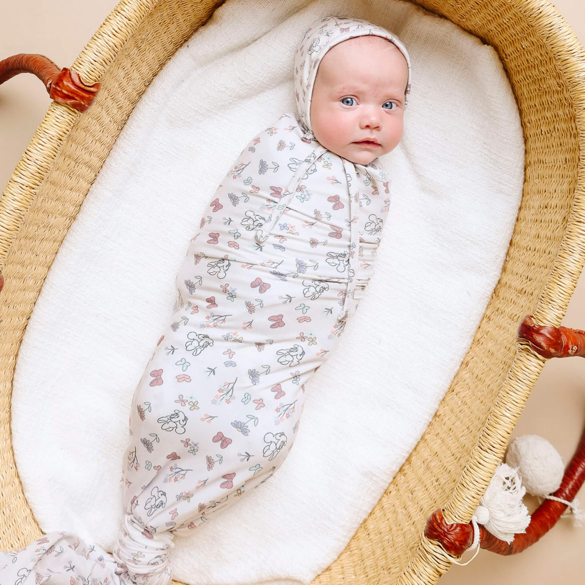 Knit Swaddle Blanket - Minnie Mouse's Bowquet