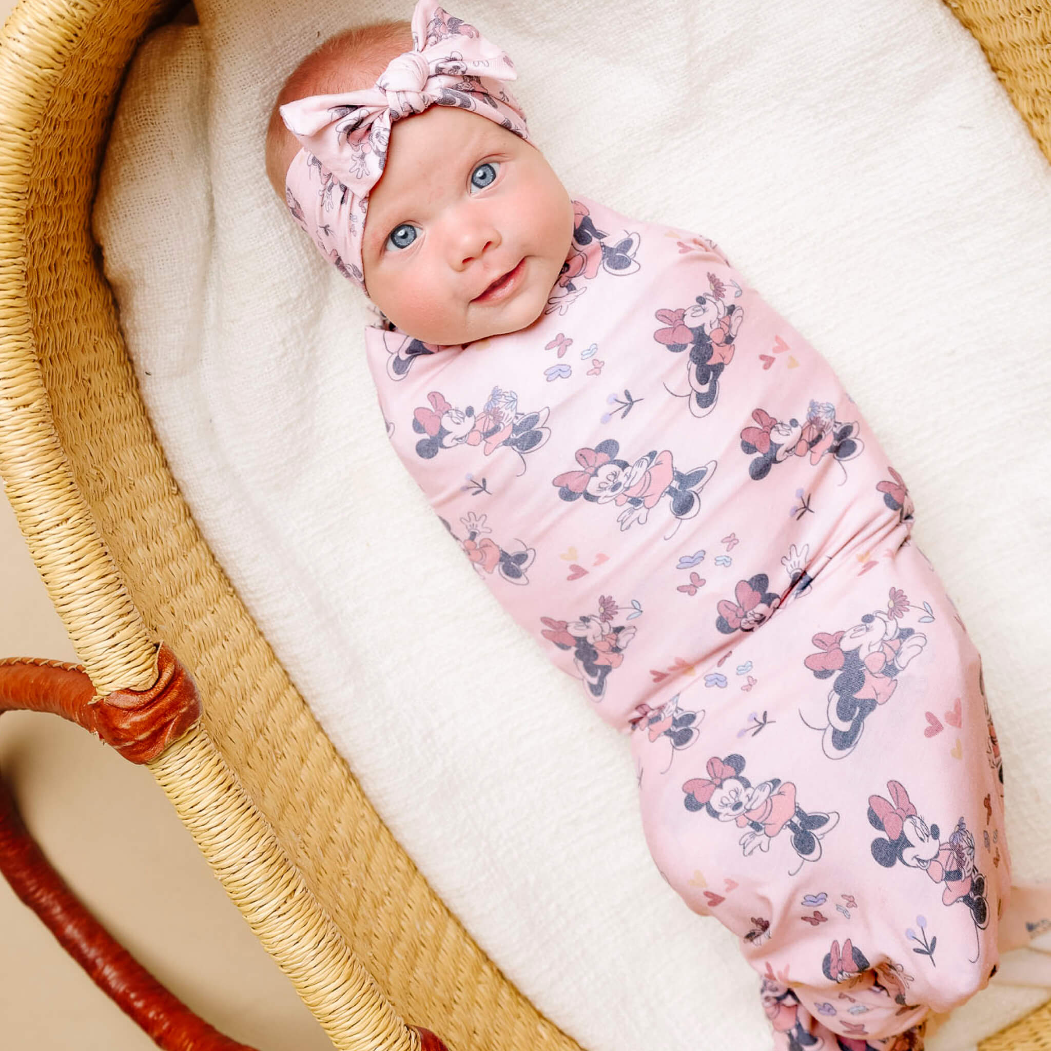 Knit Swaddle Blanket - Minnie Mouse