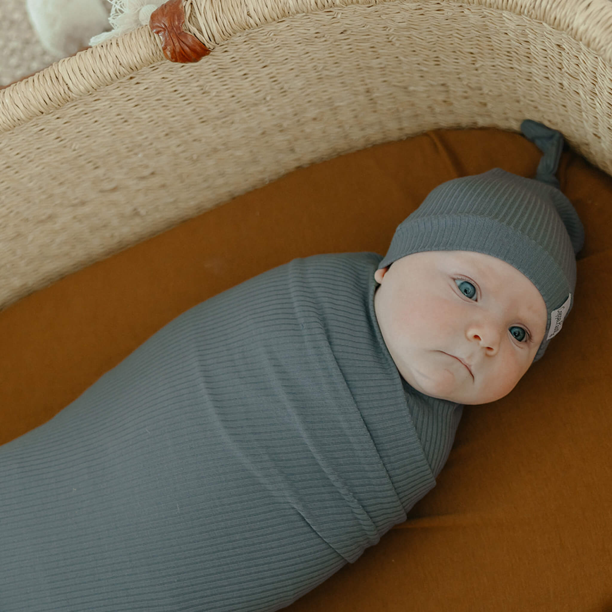 Rib Knit Swaddle Blanket - Moss
