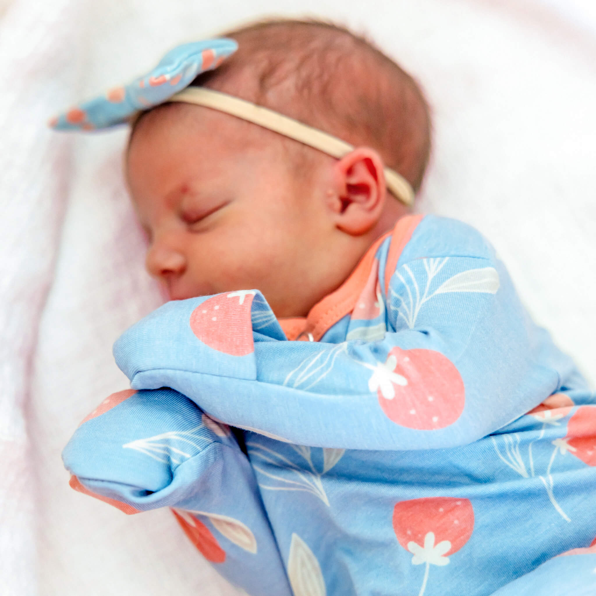 Newborn Knotted Gown - Clementine