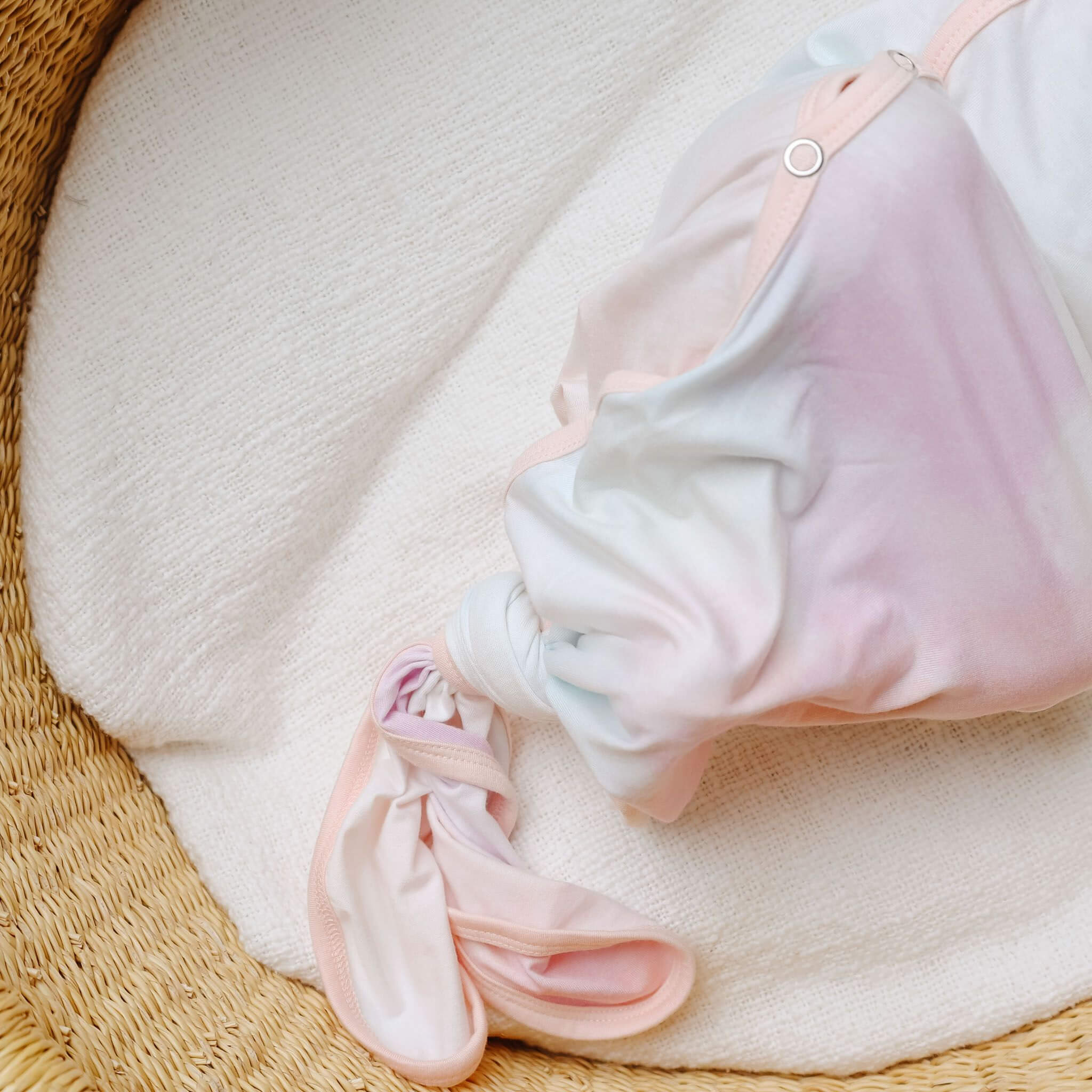 Newborn Knotted Gown - Nova