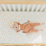 Premium Knit Fitted Crib Sheet - Daisy