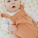 Premium Knit Fitted Crib Sheet - Daisy