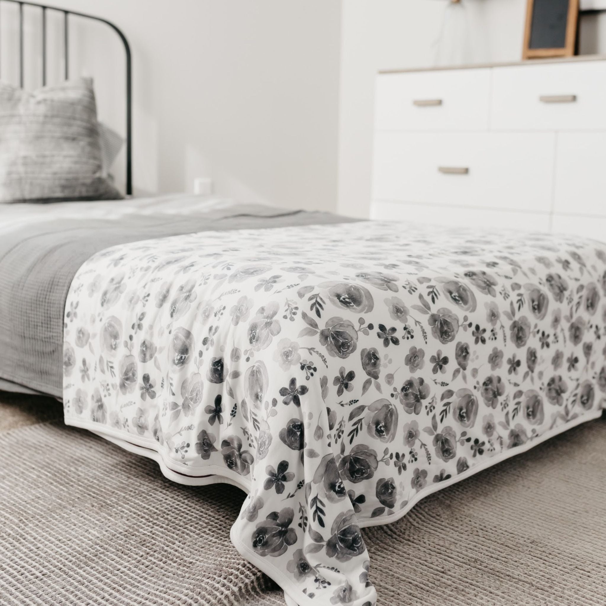 Three-Layer Jumbo Quilt - Rowan